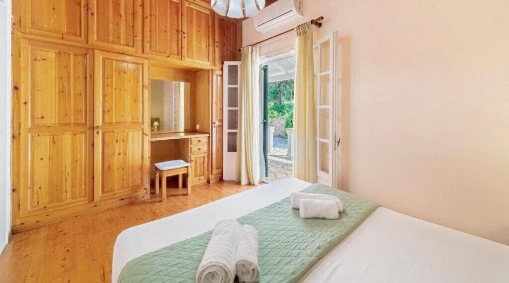 Фото Olive Grove Hotel 3*