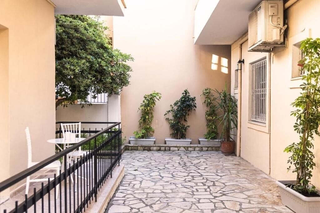 Изображение Eleacenas Bohotel & Annex Apartment 3*