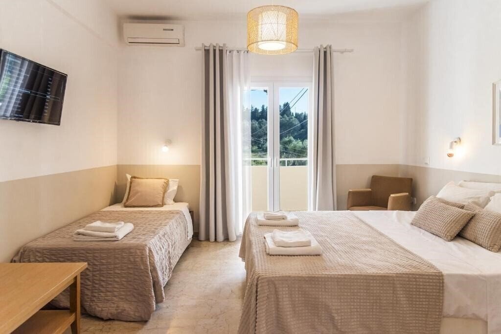 Картинка Eleacenas Bohotel & Annex Apartment 3*