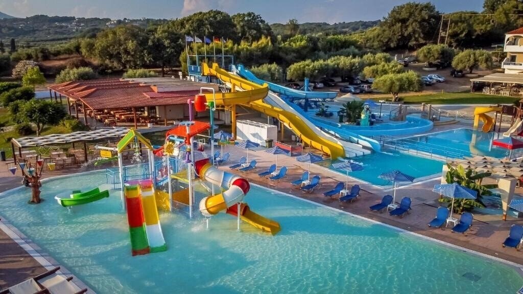 Готель Kanali Hotel - Apartments 3*