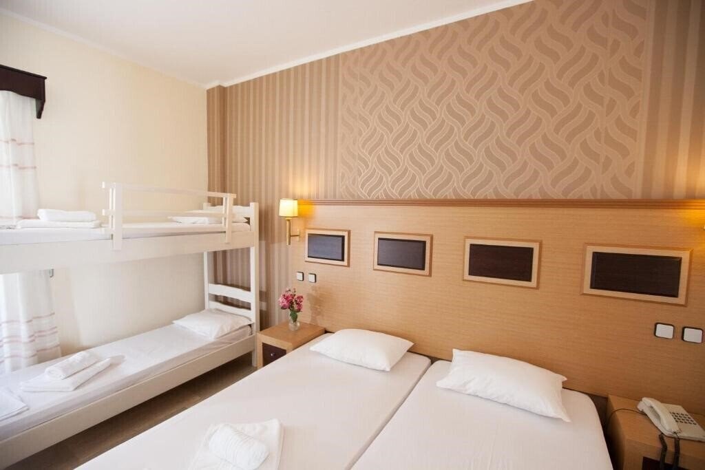 Фото Kanali Hotel - Apartments 3*