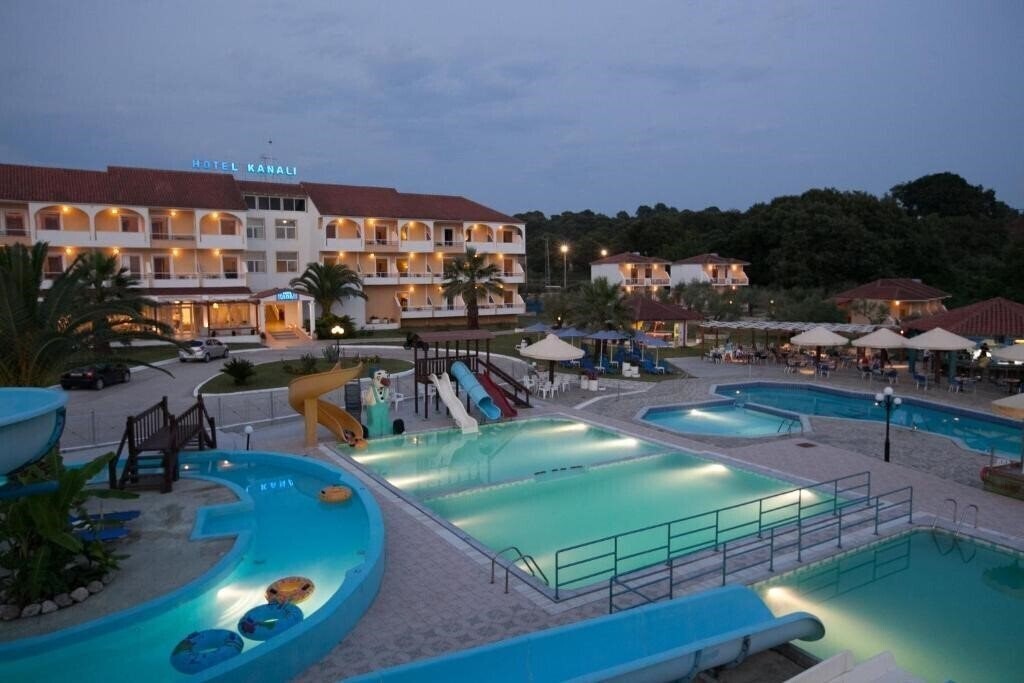 Фотографія Kanali Hotel - Apartments 3*
