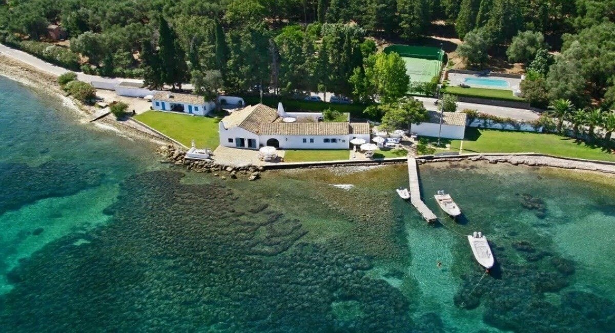 Готель Sea Front Bukari Villa 4*