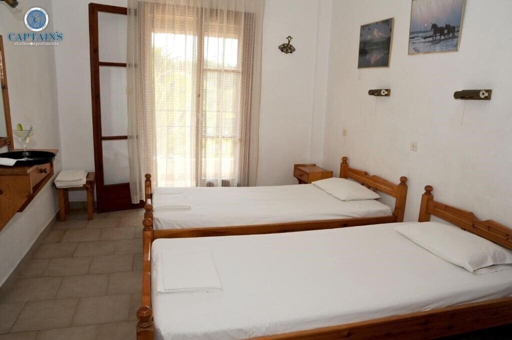 Фото Captain's Studios & Apartments 3*