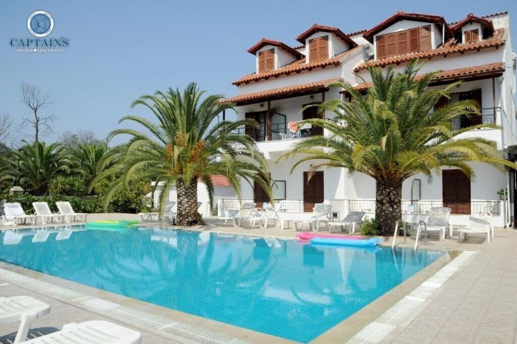 Фотография Captain's Studios & Apartments 3*