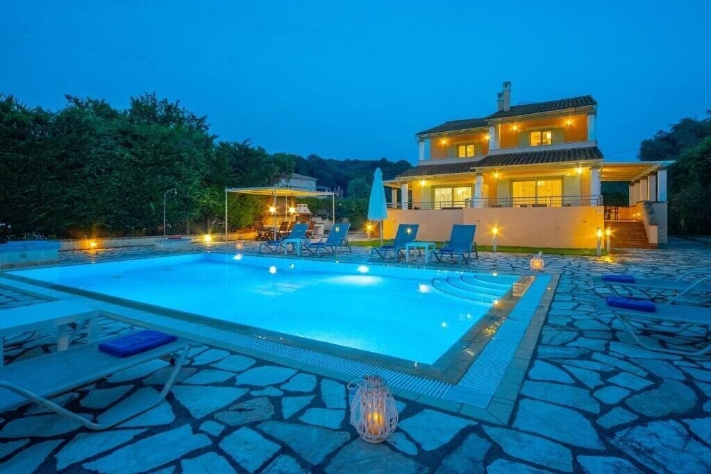 Фотография Avlaki Beachfront Villa 3*