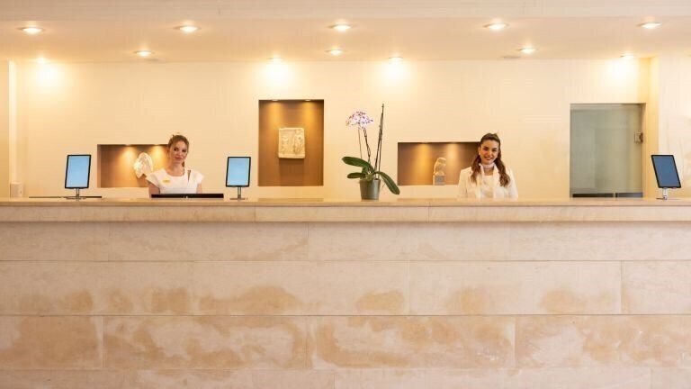 Картинка Christina Beach Hotel Messonghi 4*
