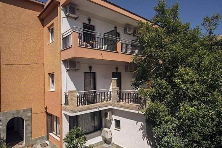 Фото Omirico Hotel & Apartments 3*
