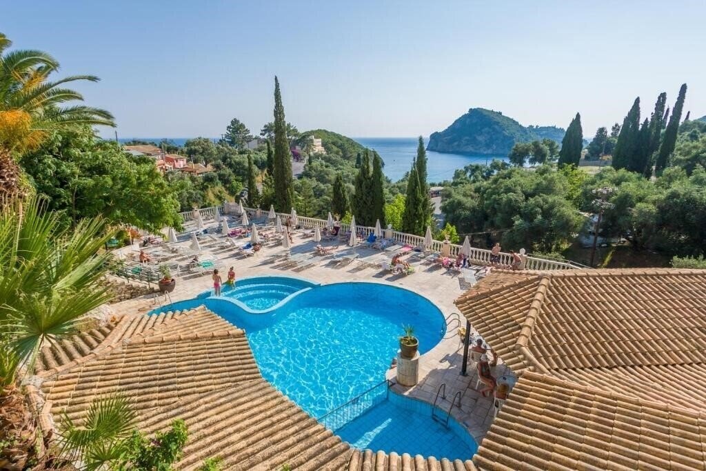 Отель Paleokastritsa Palace 4*
