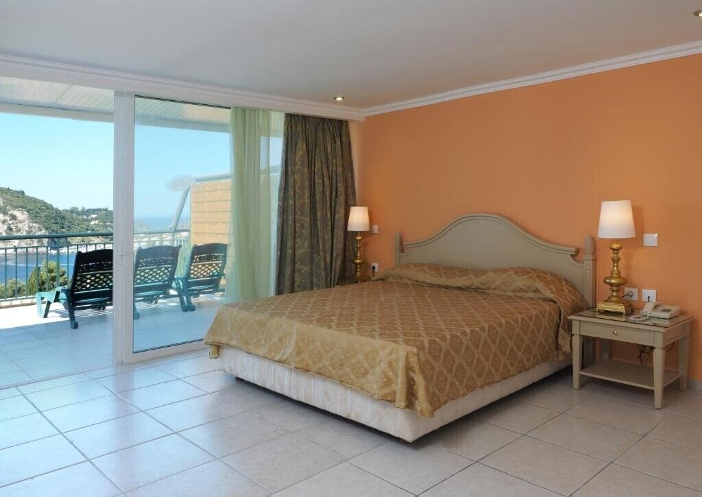 Фото Paleokastritsa Palace 4*