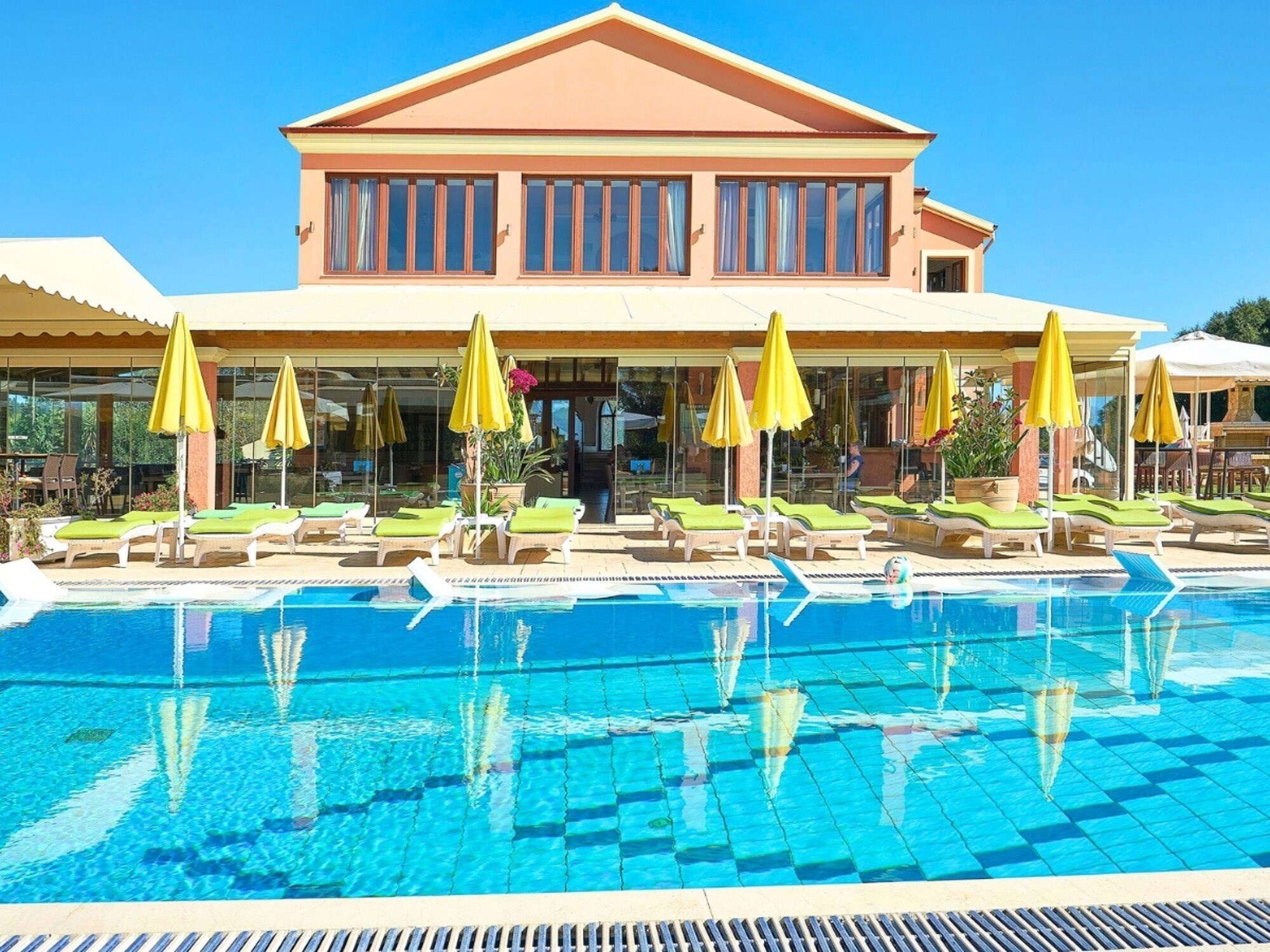 Отель Yiannis Village 3*