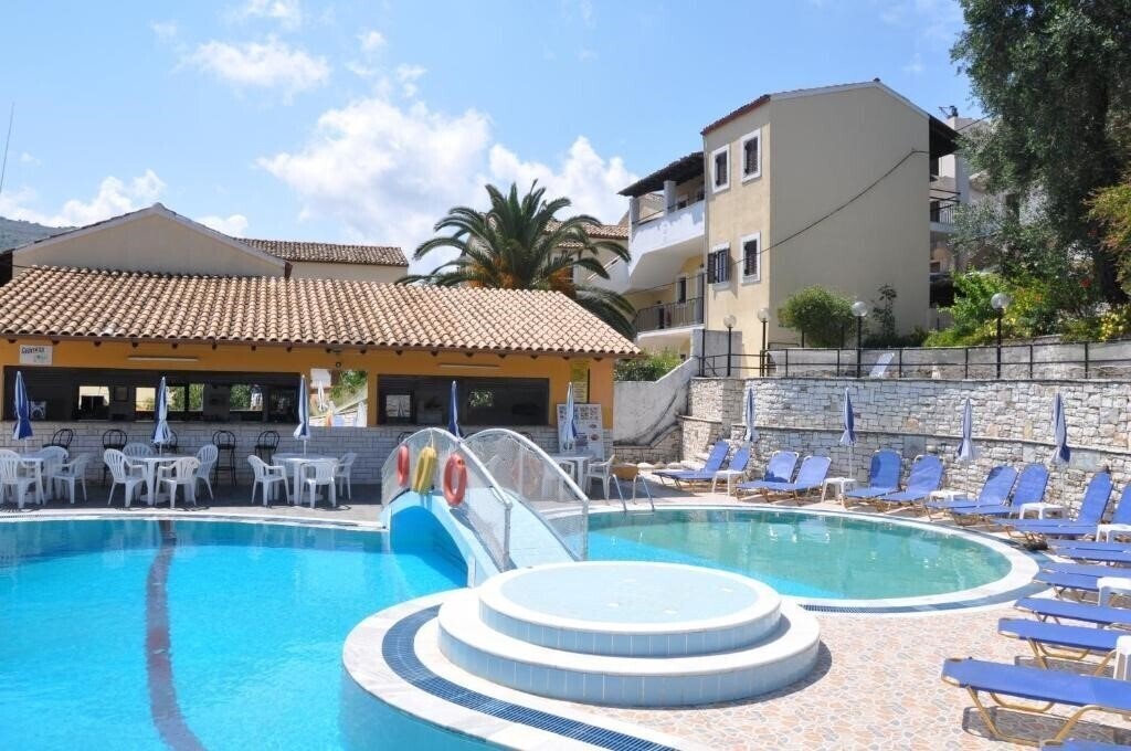 Изображение Sunflower Apartments & Studios 3*