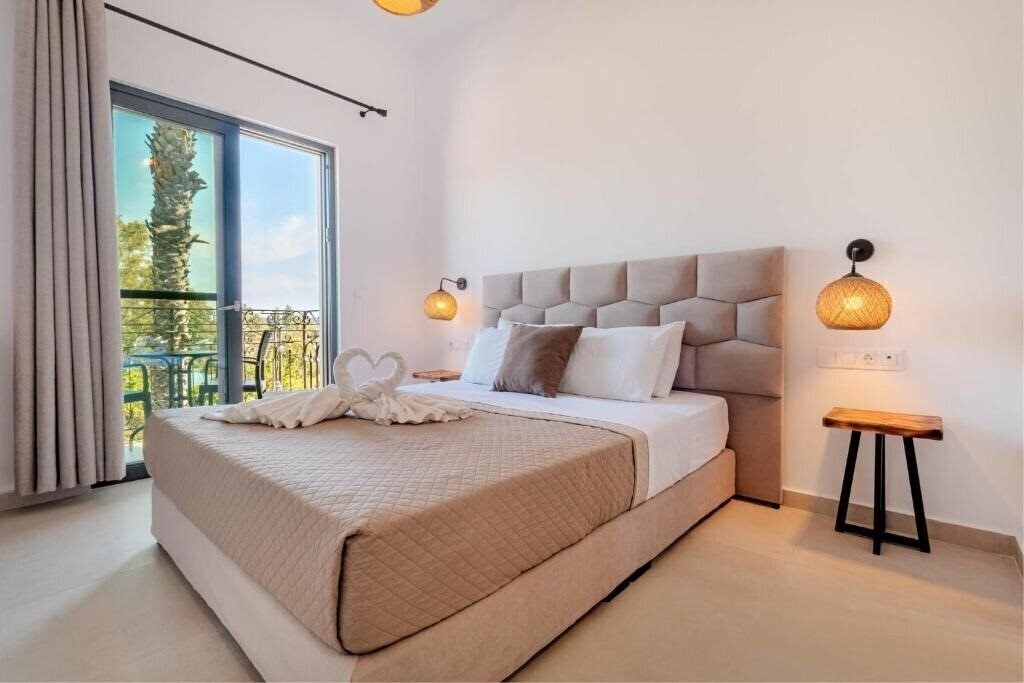 Фото Ionian Arches Hotel 3*