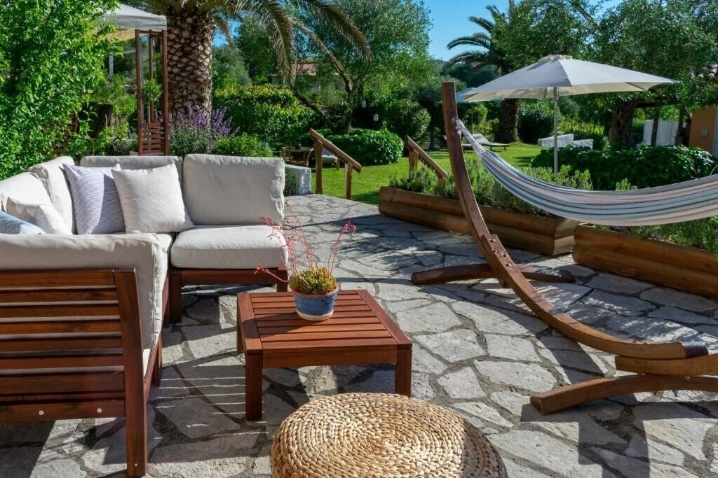 Отель Villa Kapella & Apartments Corfu 3*