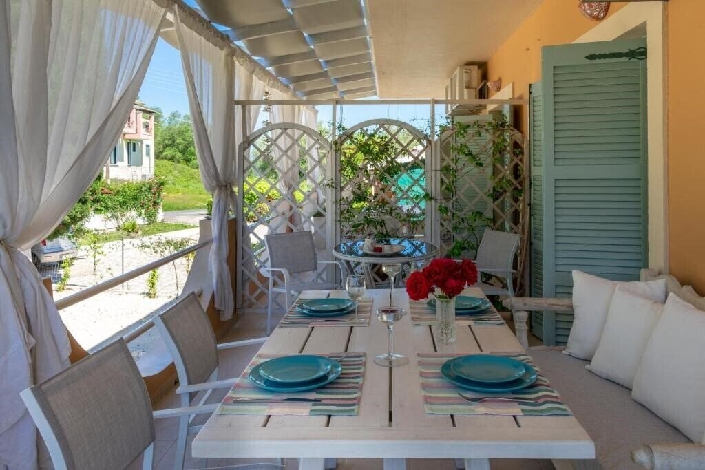 Изображение Villa Kapella & Apartments Corfu 3*