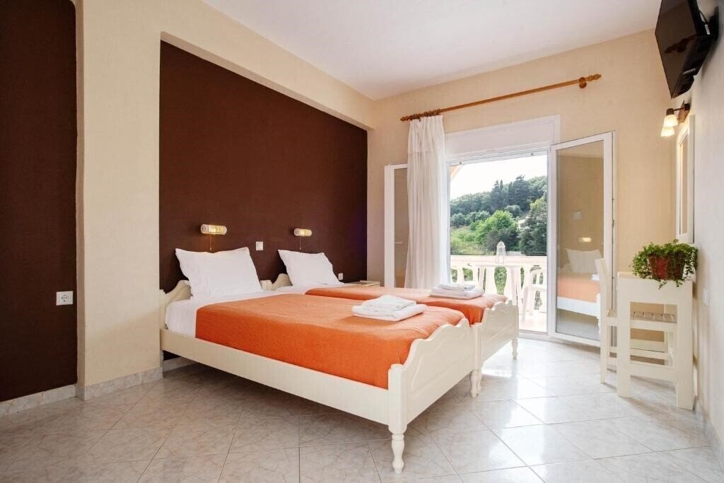 Готель Angeliki Appartments 3*