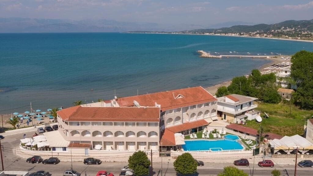 Готель Aphrodite Beach Hotel Corfu 3*