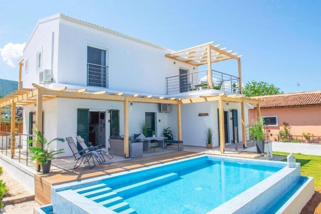 Изображение Acharavi Beach Villa 4*
