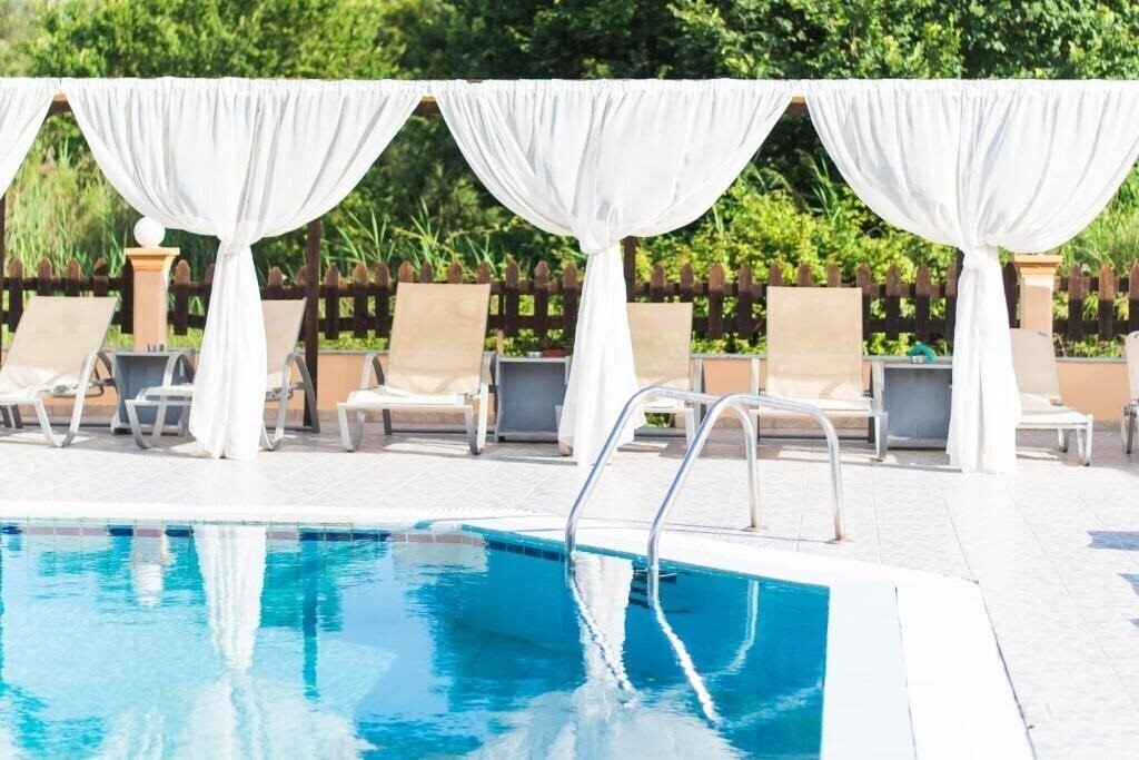 Фото Saint Peter Bay Aparthotel 3*