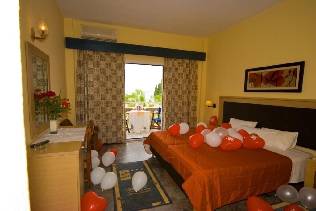 Фото Potomaki Beach 3*