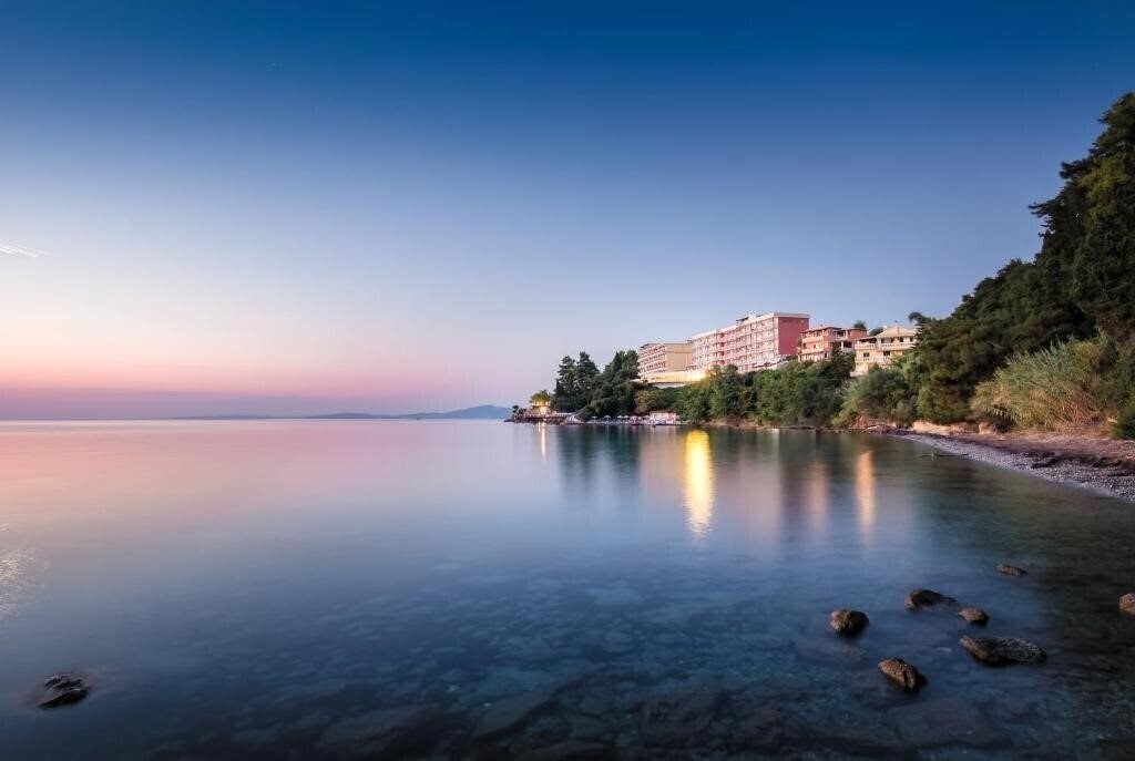 Готель Hotel Oasis Corfu 3*