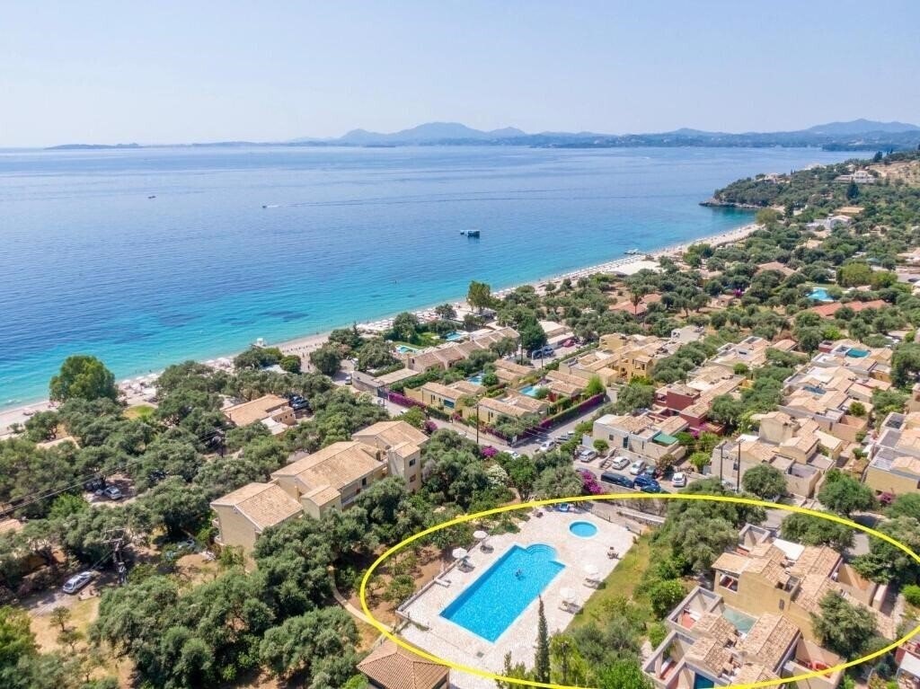 Фото Barbati Beach Apartments 4*