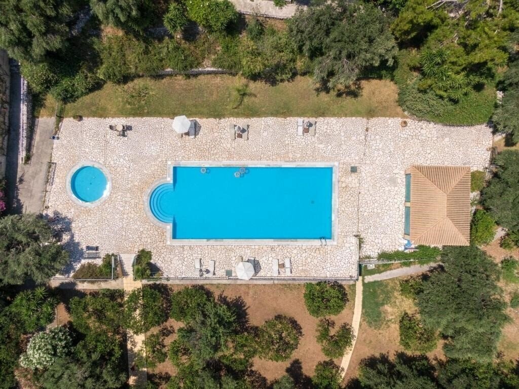 Картинка Barbati Beach Apartments 4*