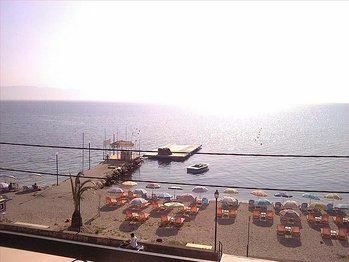 Фото Loutrouvia Hotel 2*