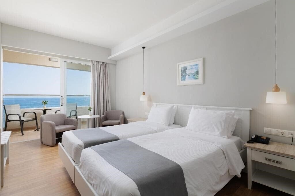 Картинка Elea Beach Hotel 4*