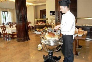 Отель Aquis Mon Repos Palace 4*