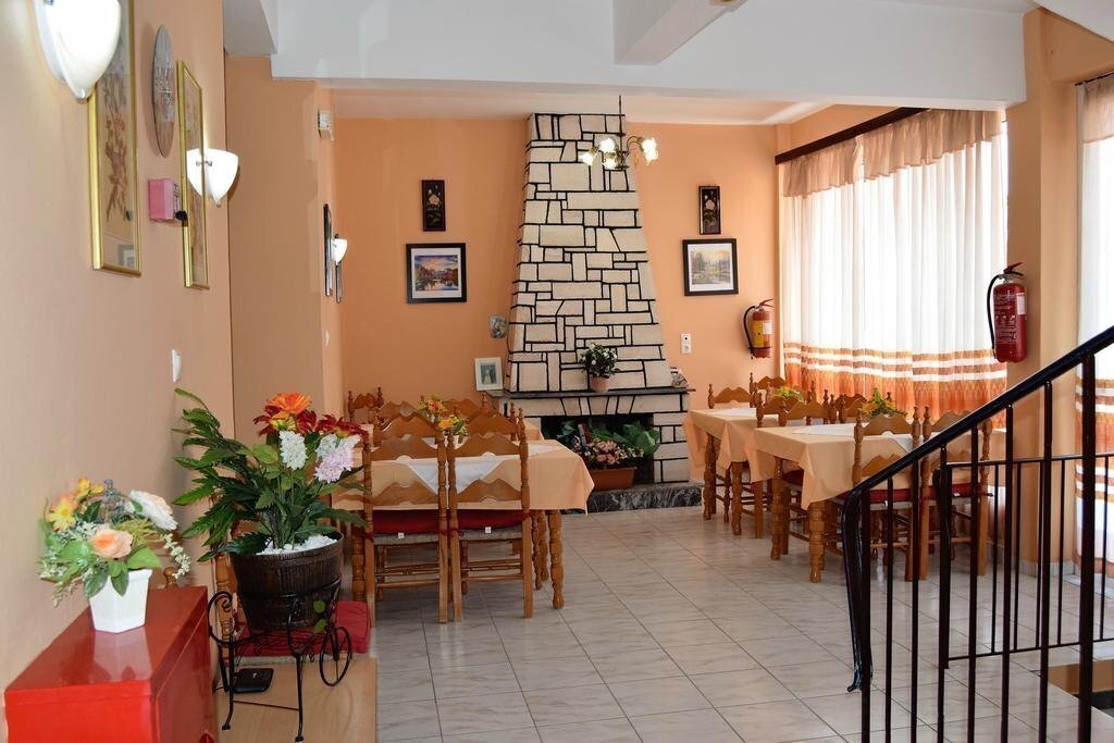 Фотографія Perama Hotel 2*