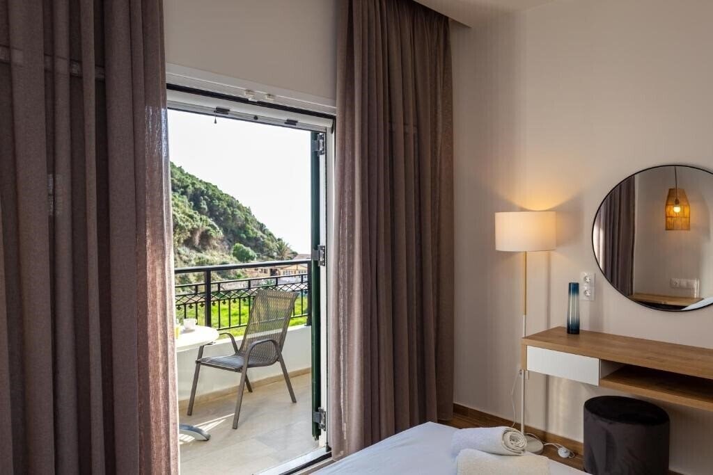 Фото Sea View 3*