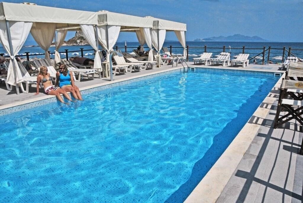 Отель Sacallis Inn Beach 2*