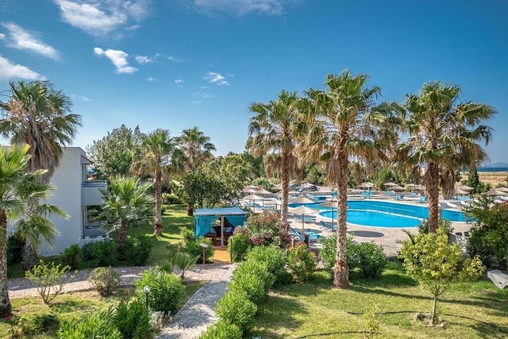 Готель Evripides Village Hotel 3*
