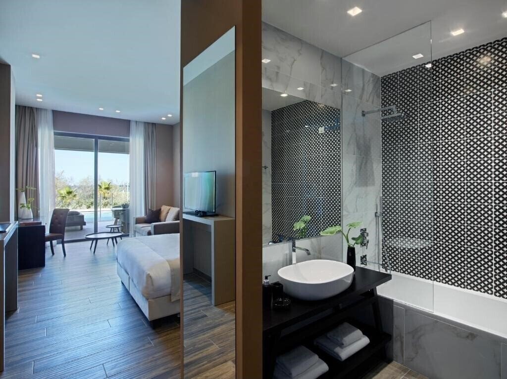 Фотографія Pelagos Suites 3*