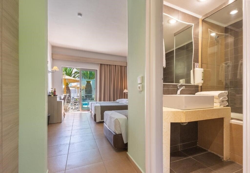 Фотография Akti Beach Club 4*