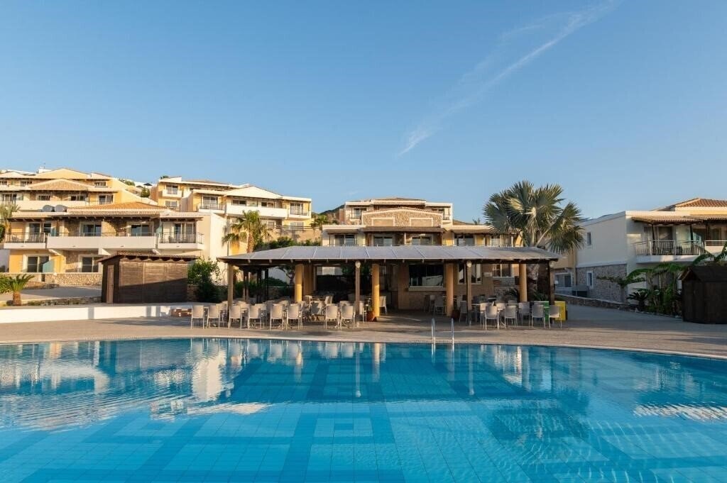 Фото Grand Blue Beach Hotel 5*