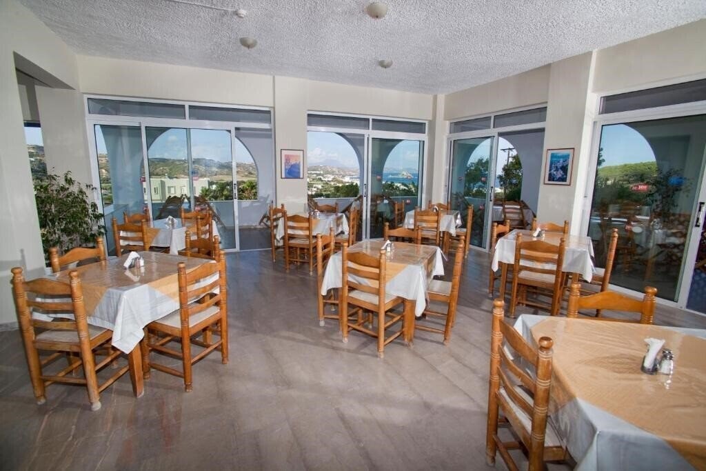 Картинка Hermes Hotel Kefalos 2*
