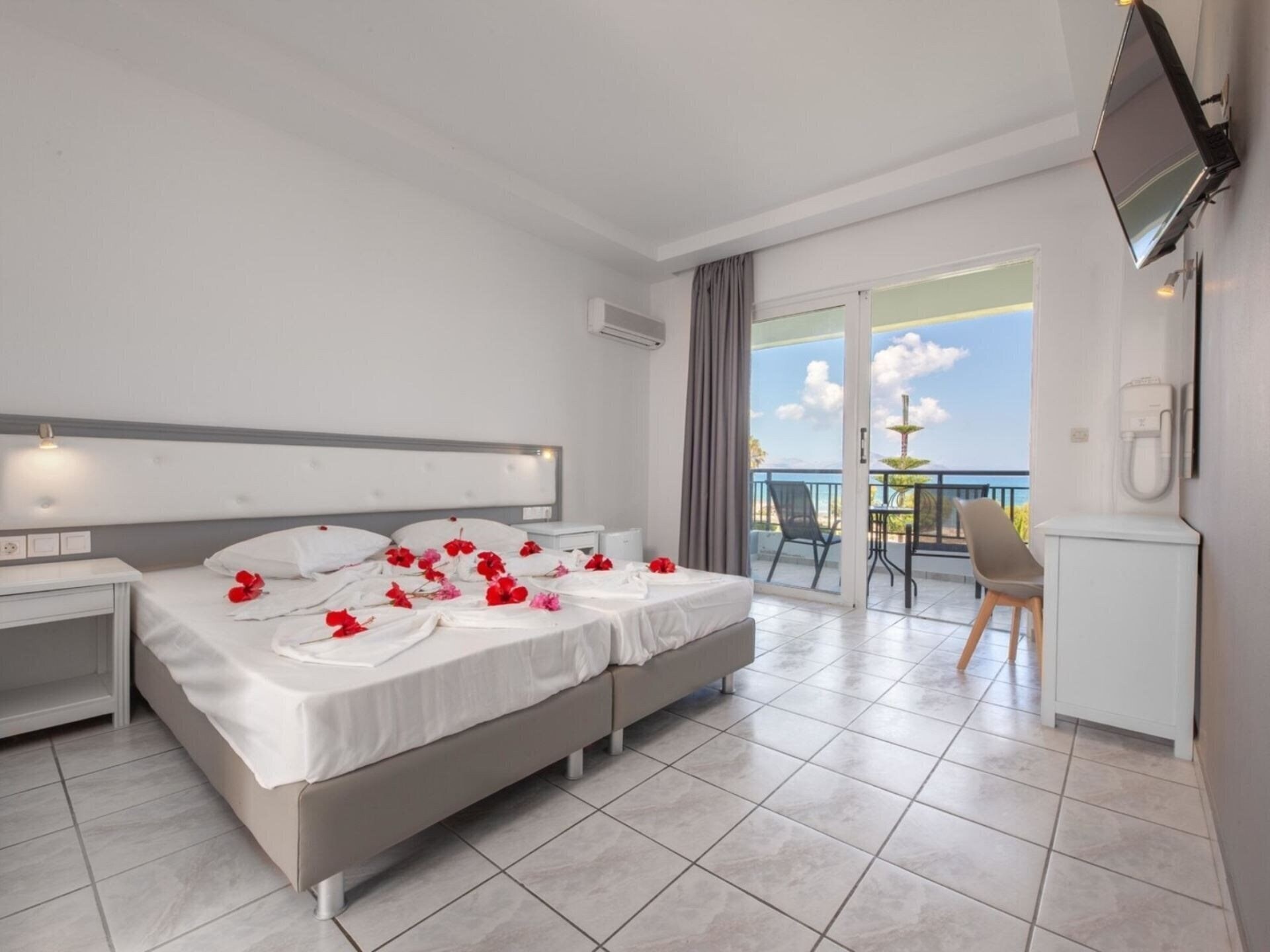 Фото Atlantica Thalassa Hotel (ex. Tui Suneo Atlantica Thalassa) 4*