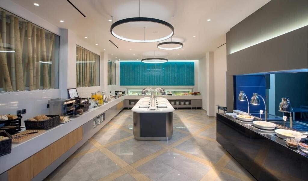 Фото Blue Lagoon City Hotel 4*