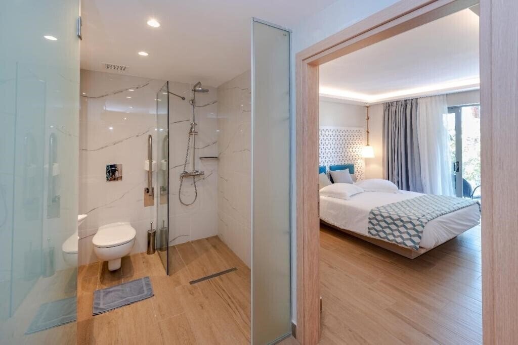 Фото Triton Boutique Hotel 3*