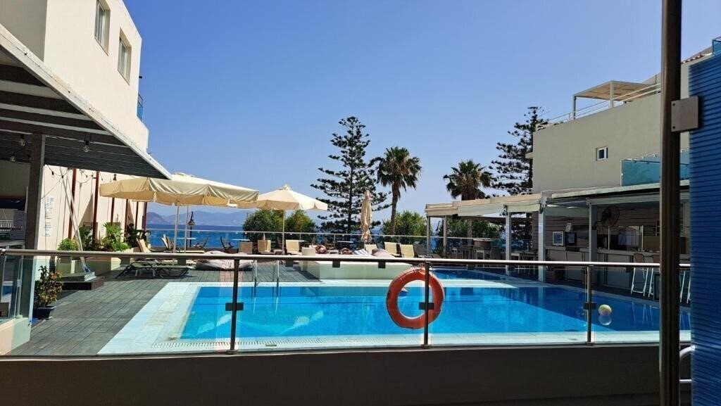 Отель Bristol Sea View 3*
