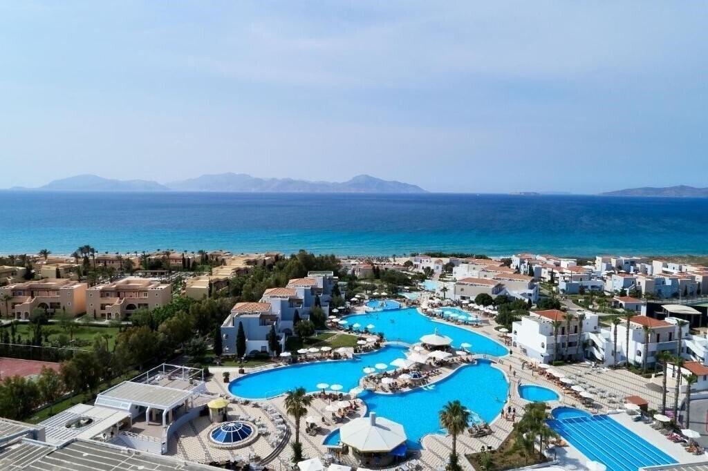Отель Atlantica Marmari Palace 5*