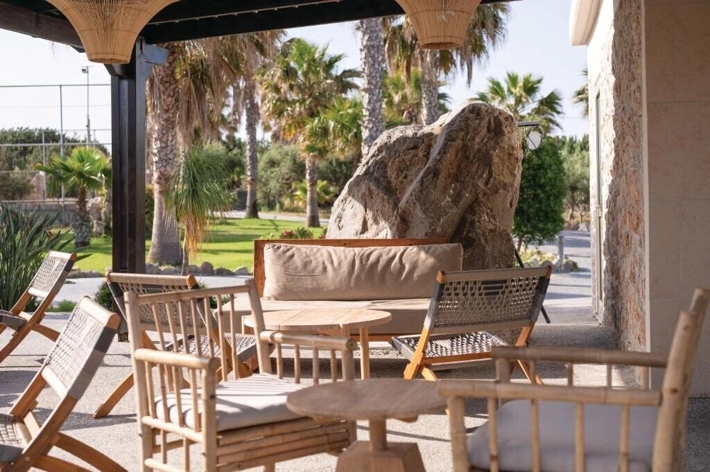 Фото Achilleas Beach Hotel 4*
