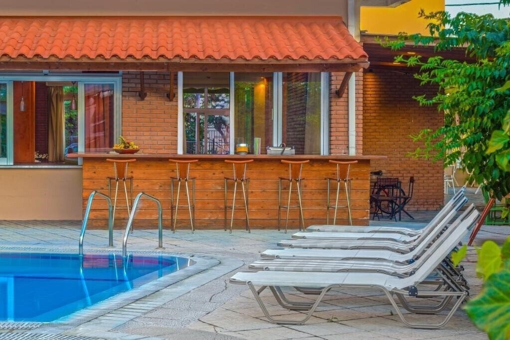Картинка Pavlos 3*