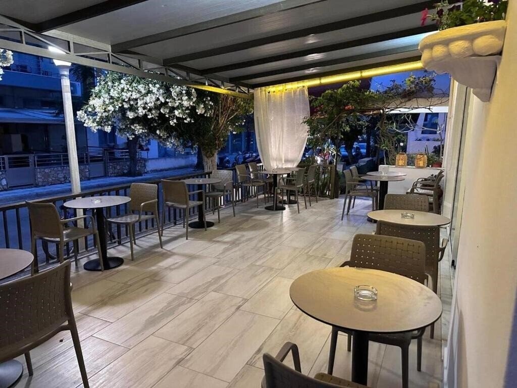 Отель Paradise Hotel Kos Town 2*