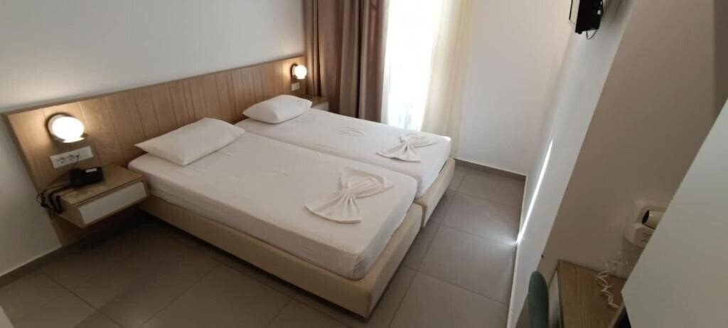 Фото Catherine Hotel 2*