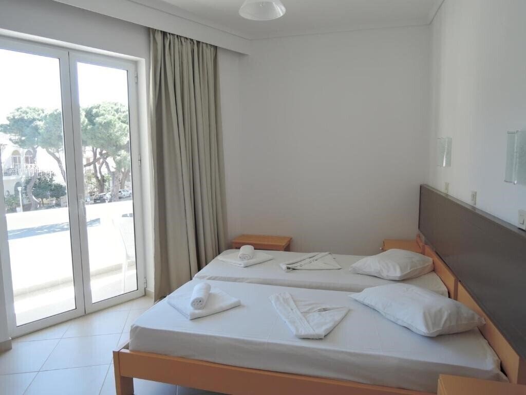 Фото Fantasia Hotel Apartments 2*