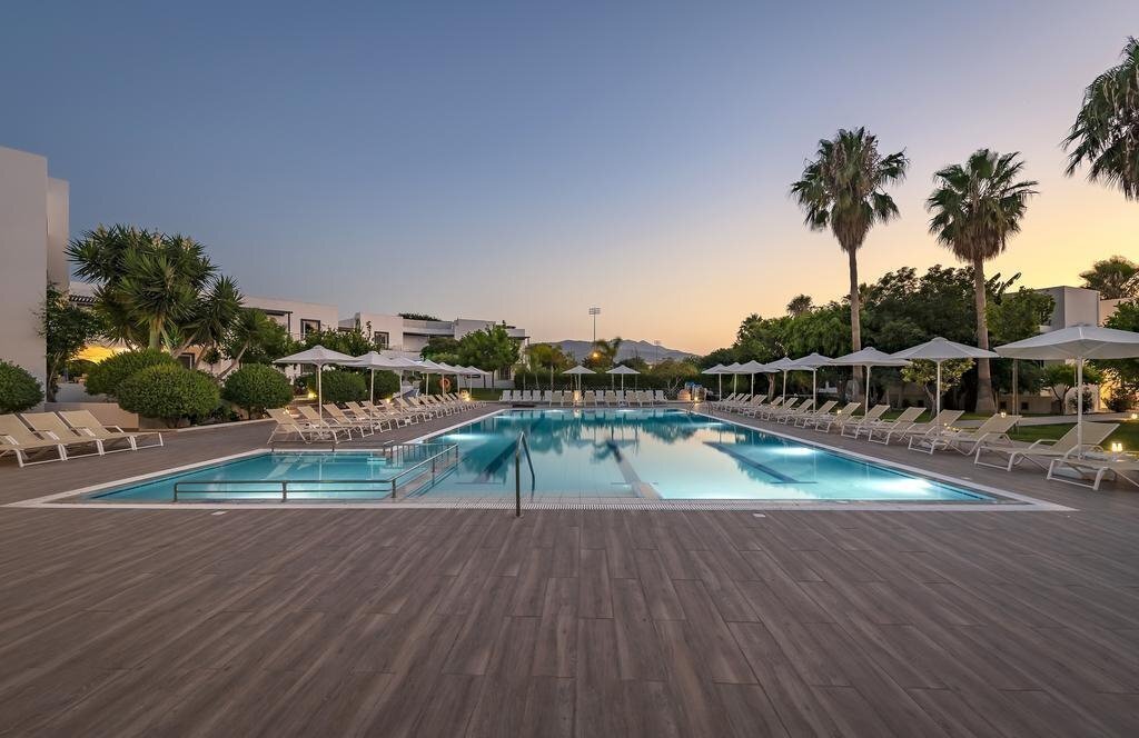 Фотографія Alexandra Beach Hotel 3*