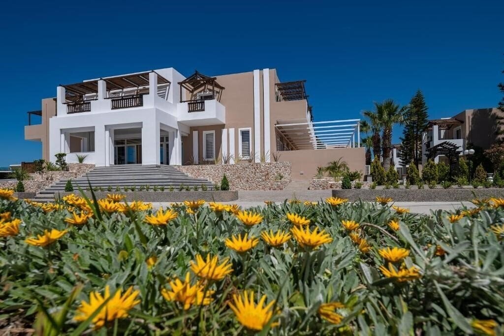 Отель Gaia Village 3*
